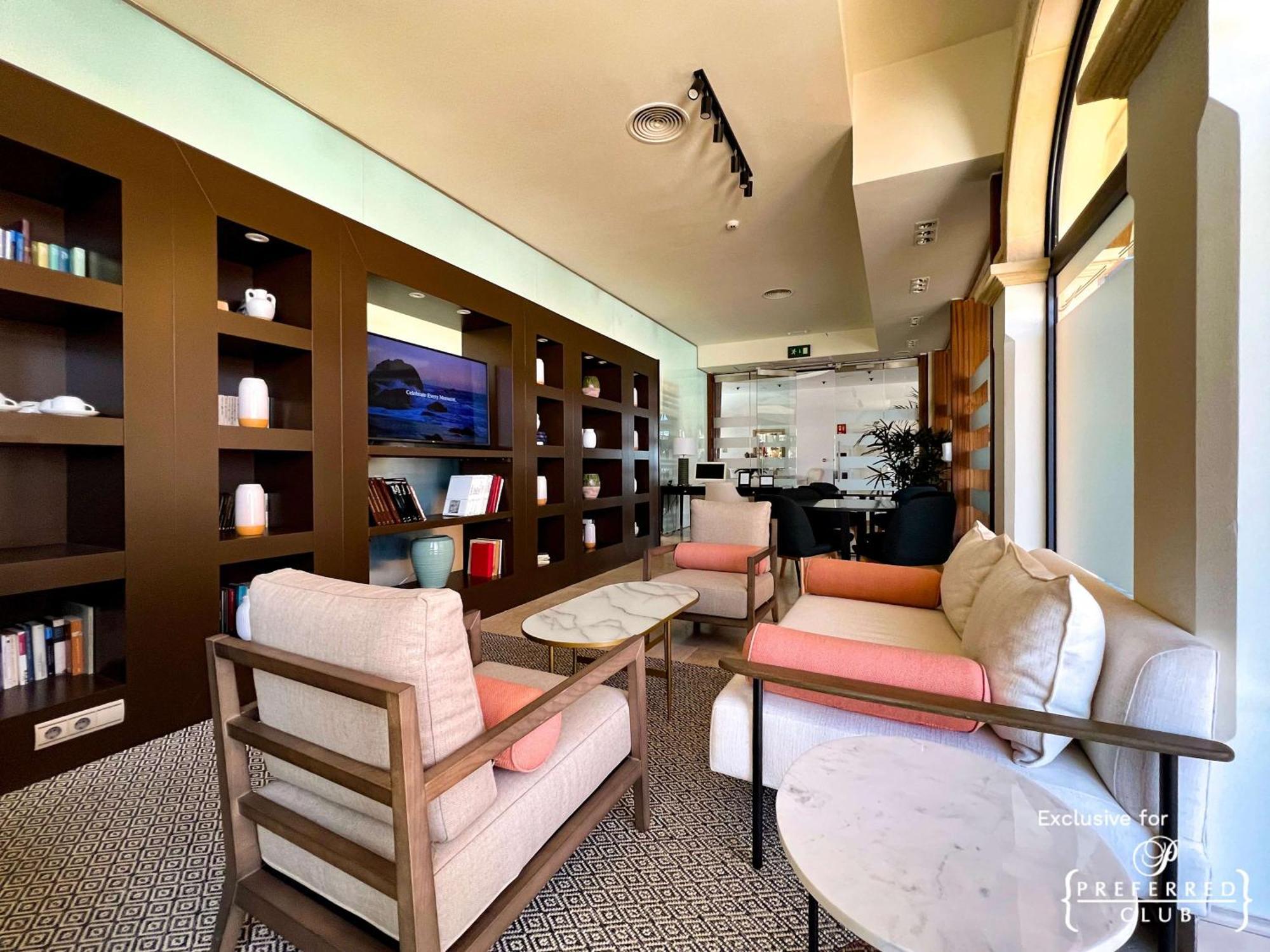 Secrets Bahia Real Resort & Spa Adults Only Corralejo Esterno foto The Library at the Westin