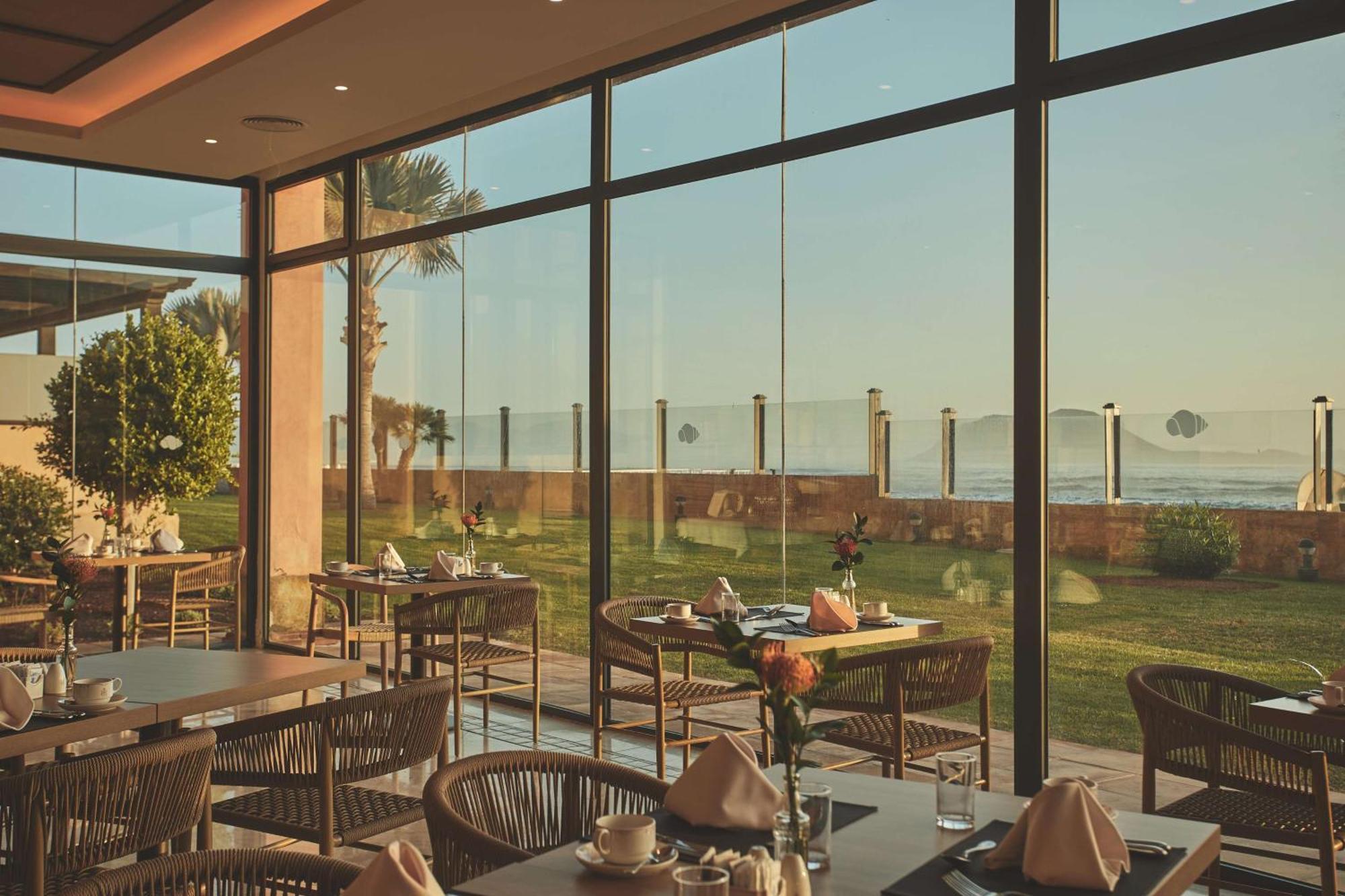 Secrets Bahia Real Resort & Spa Adults Only Corralejo Esterno foto The restaurant