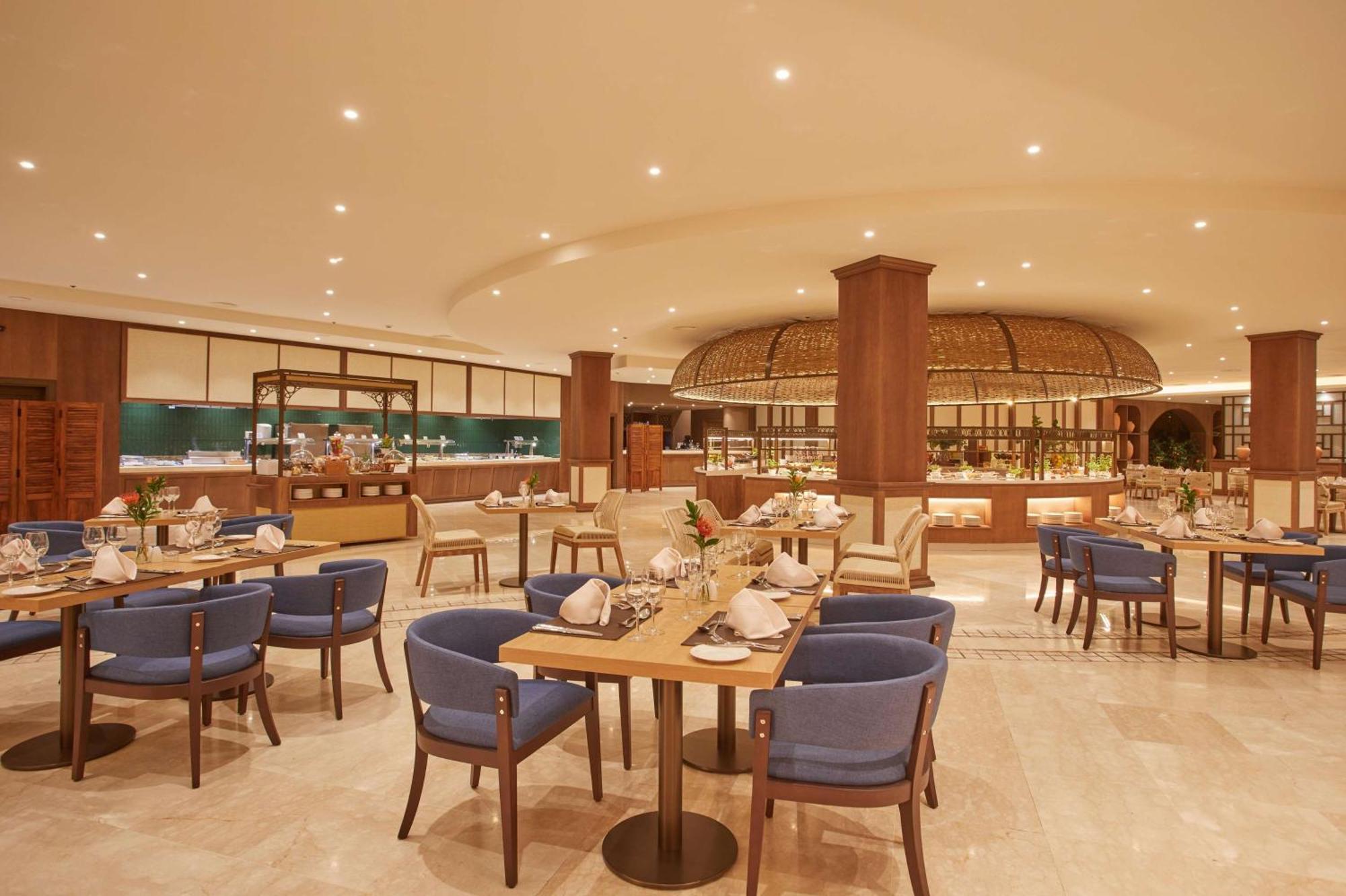 Secrets Bahia Real Resort & Spa Adults Only Corralejo Esterno foto The restaurant