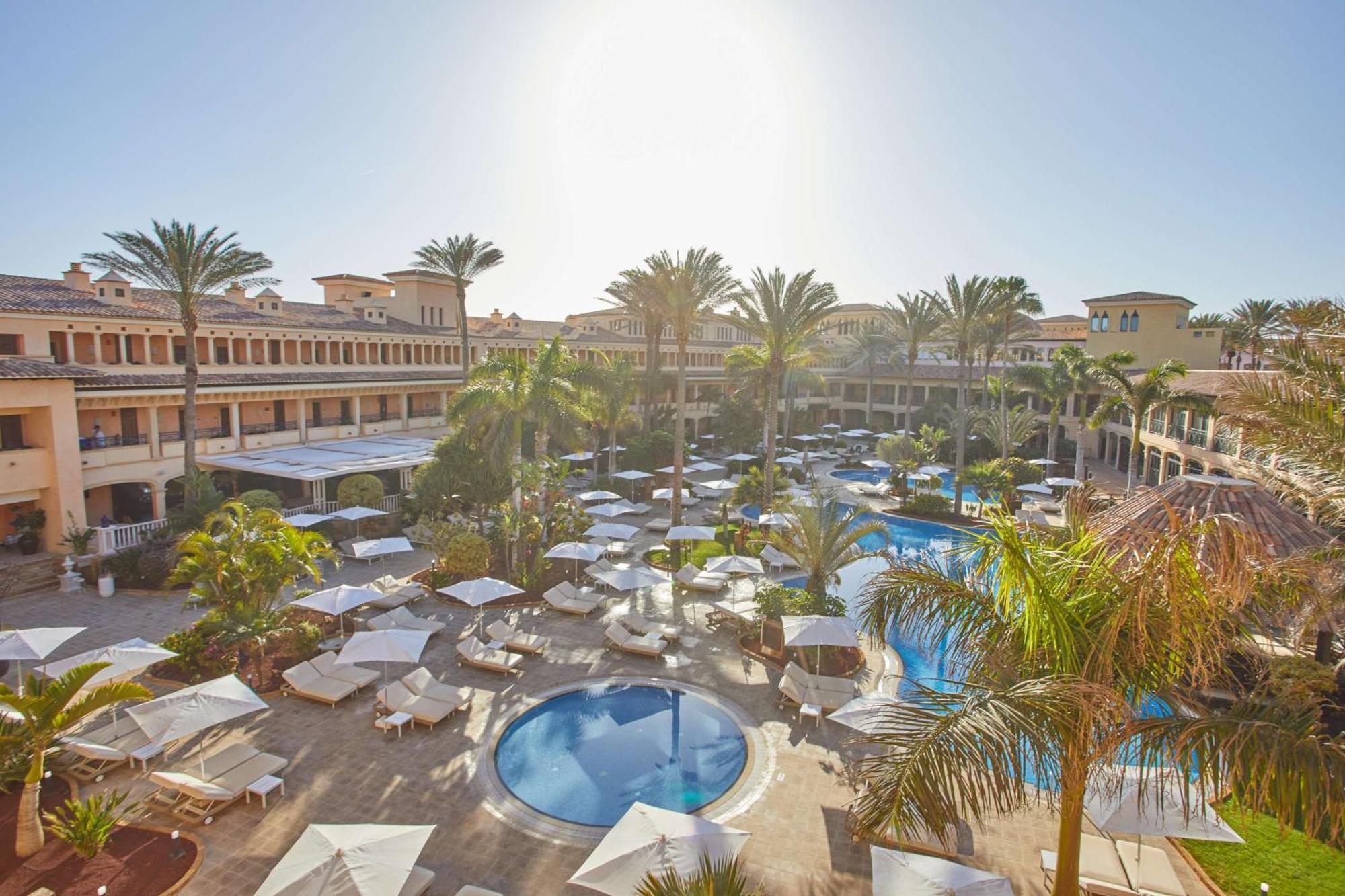 Secrets Bahia Real Resort & Spa Adults Only Corralejo Esterno foto Hilton Luxor Resort