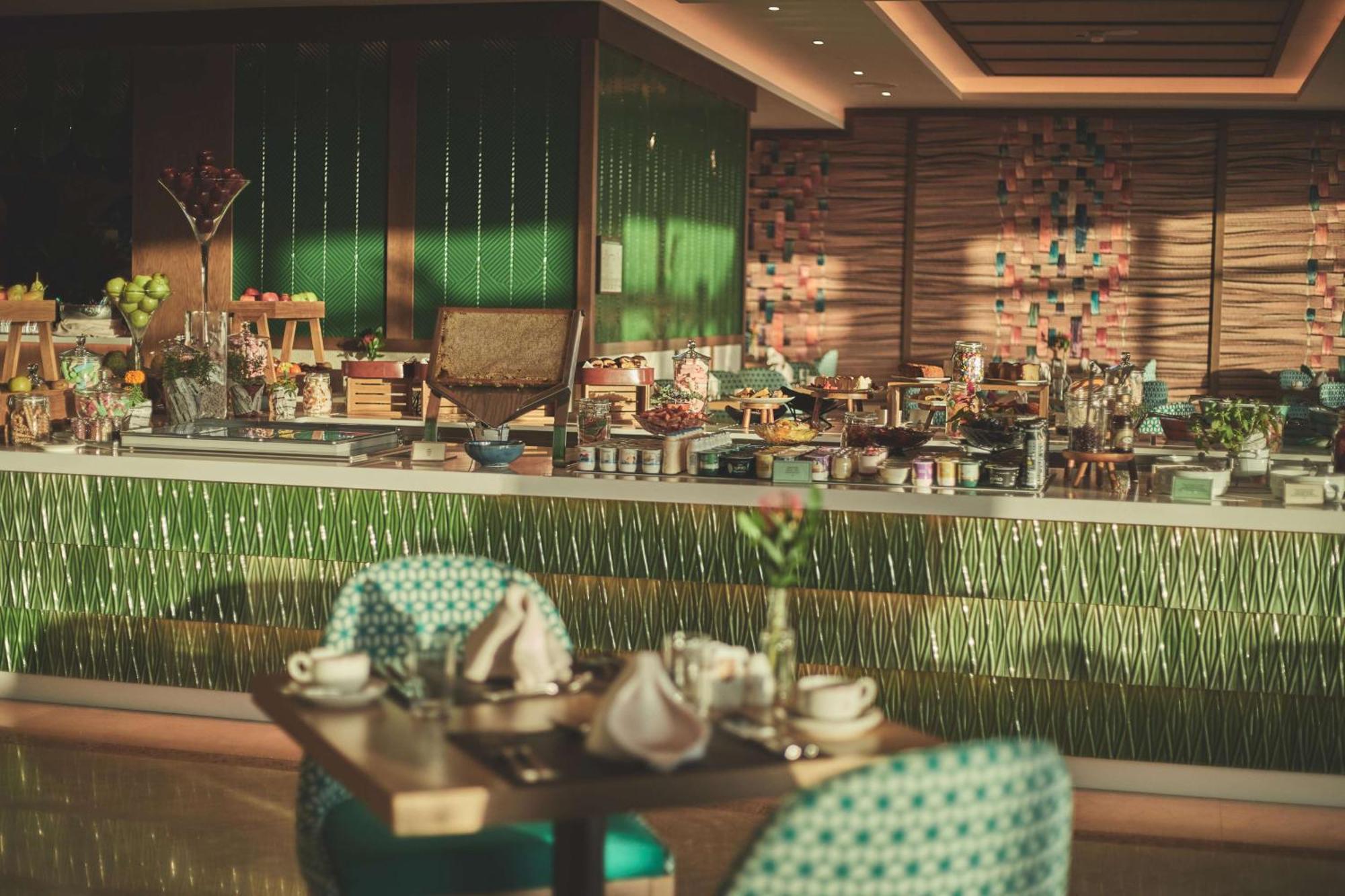 Secrets Bahia Real Resort & Spa Adults Only Corralejo Esterno foto The buffet at the hotel